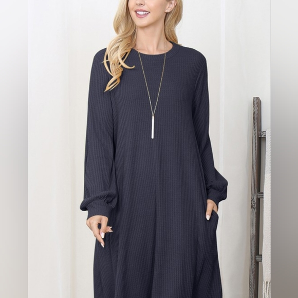 Maternity Friendly Dress Long Sleeve Dress NWT Navy - Picture 3 of 4